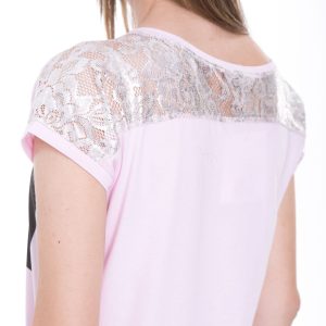 Lilac T-shirt with metallic HARD print and lace back insert