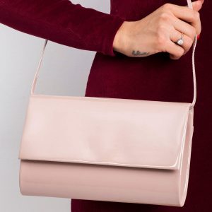 Eco leather powder pink lacquered clutch