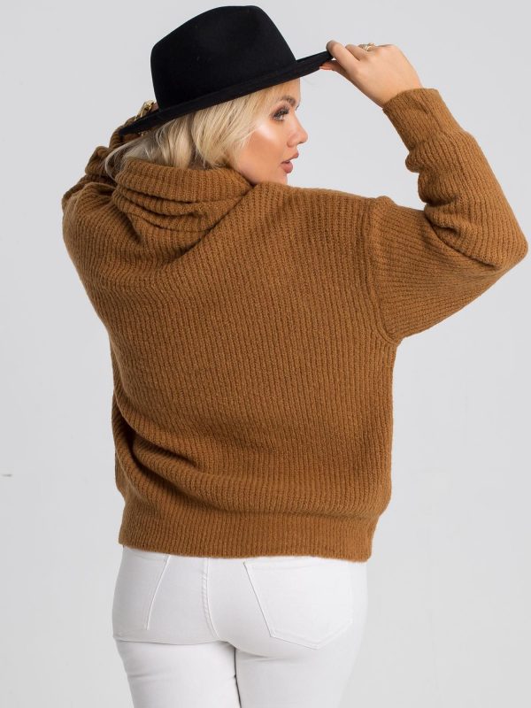 Hannah's light brown plus size sweater