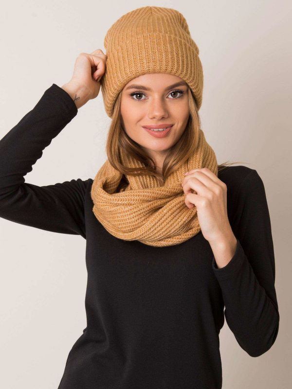 Dark beige hat and scarf set RUE PARIS