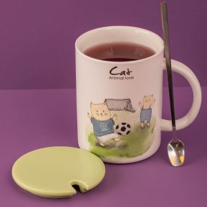 Ecru-green mug with lid