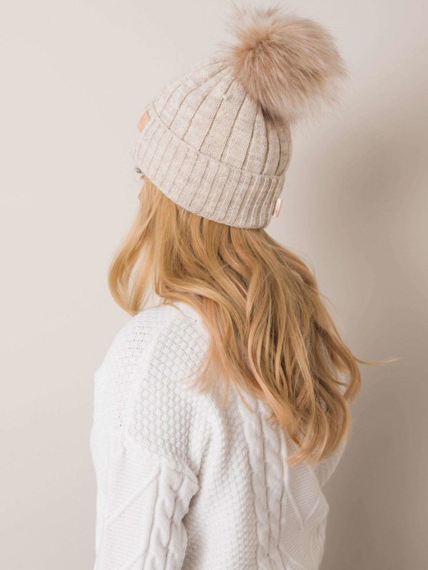 Beige winter hat RUE PARIS