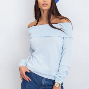 Light blue sweater Break