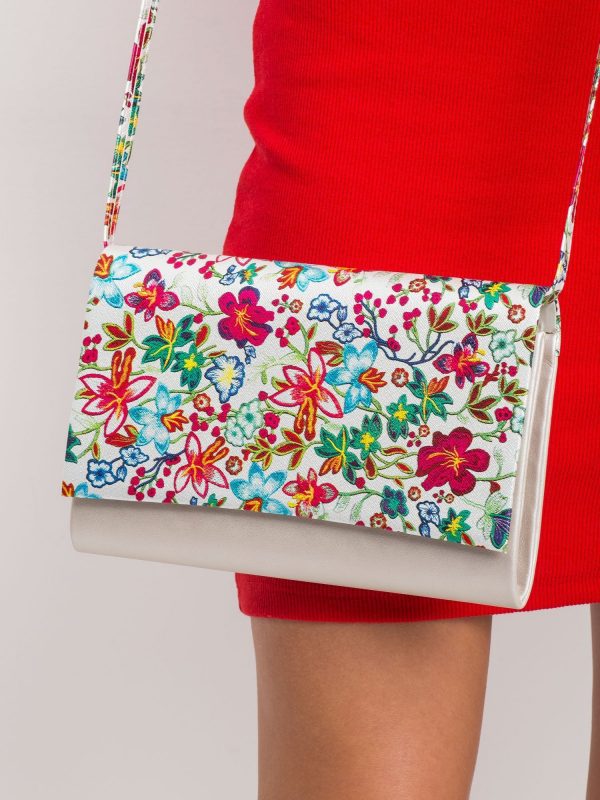 Light beige clutch bag with flowers