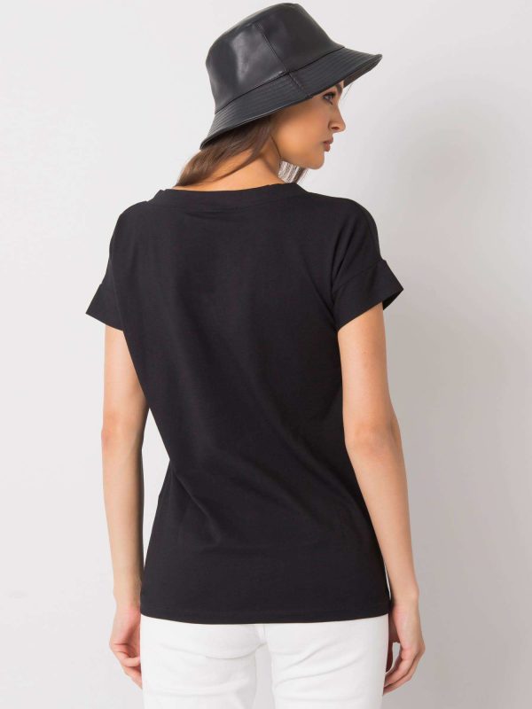 Black t-shirt with inscription Leila