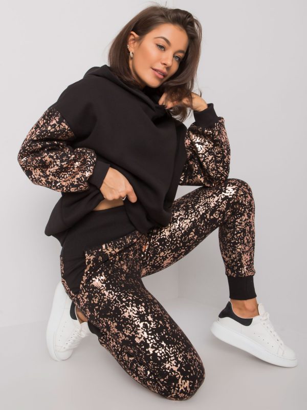 Black sweatsuit set with Belize prints