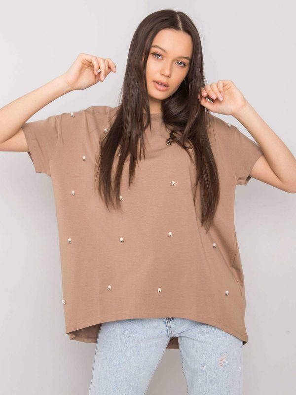 Dark beige blouse with Etty applique