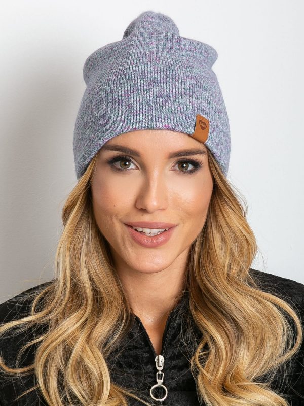 Gray-purple hat with wool