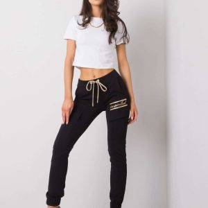 Black sweatpants with Althea pockets