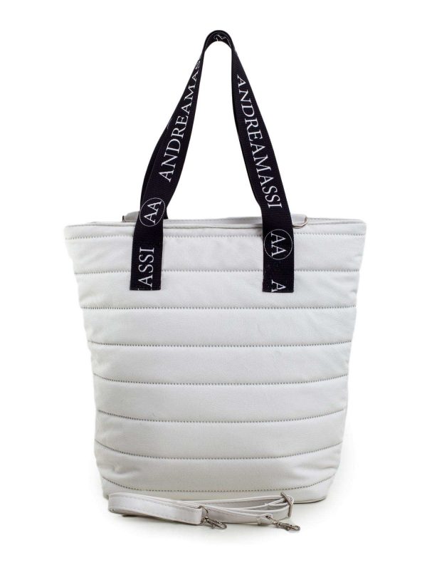 White quilted bag with detachable strap