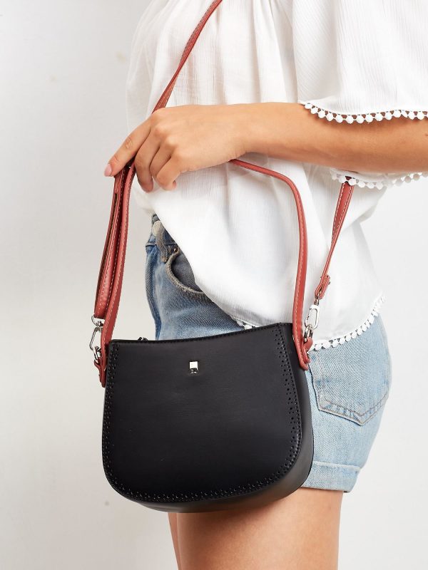 Black handbag with detachable strap