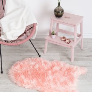 Pink shaggy rug