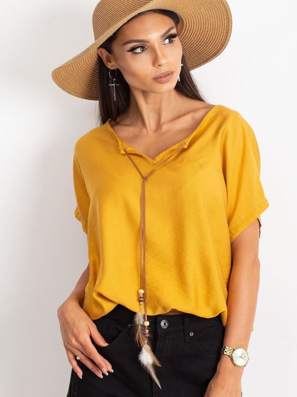 RUE PARIS Kiss mustard blouse