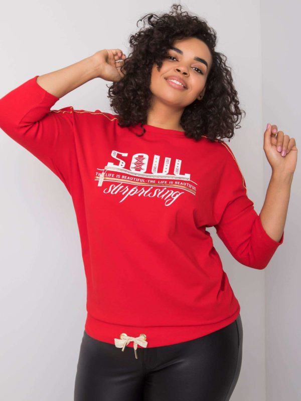 Red blouse with the inscription Marilia