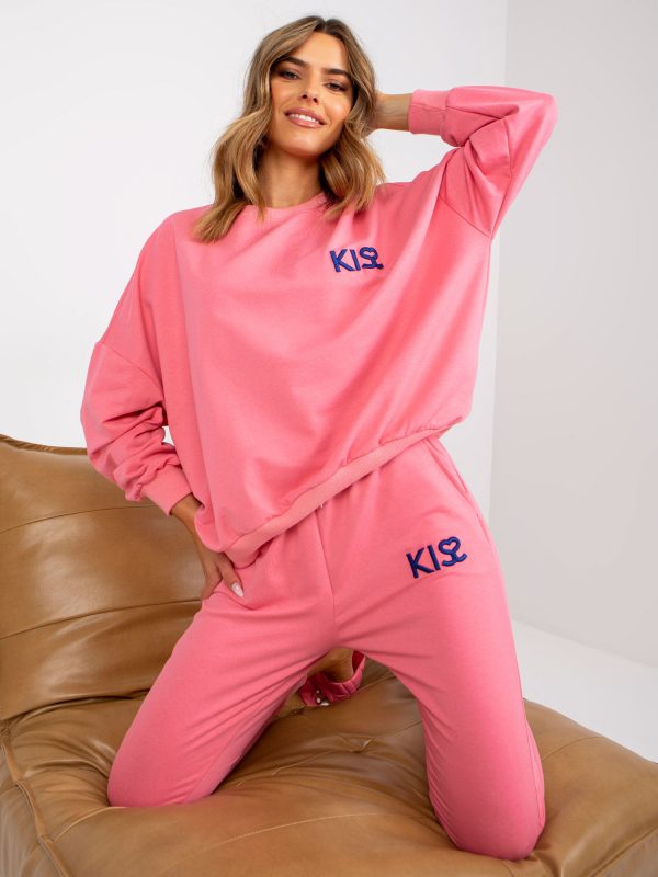 Pink sweatshirt set with high-waisted trousers