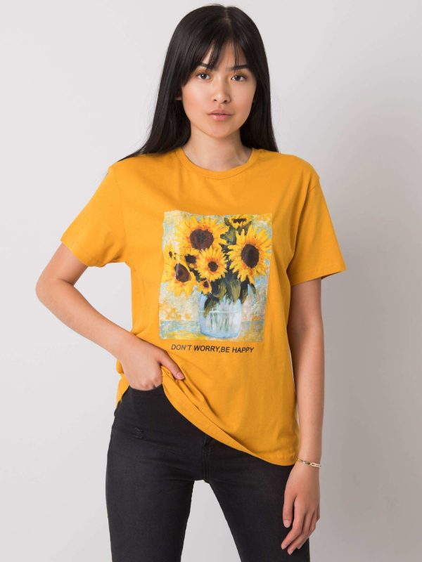 Mustard t-shirt with print by Maurice