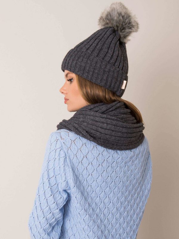 Dark gray women's set hat and scarf RUE PARIS