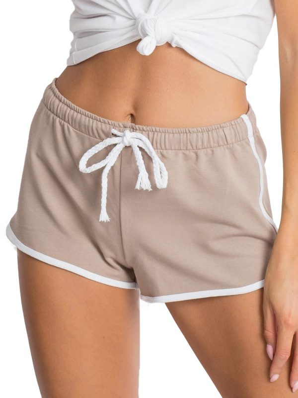 Beige shorts Politeness