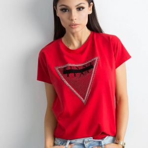 Red T-shirt with applique and cutout on the back