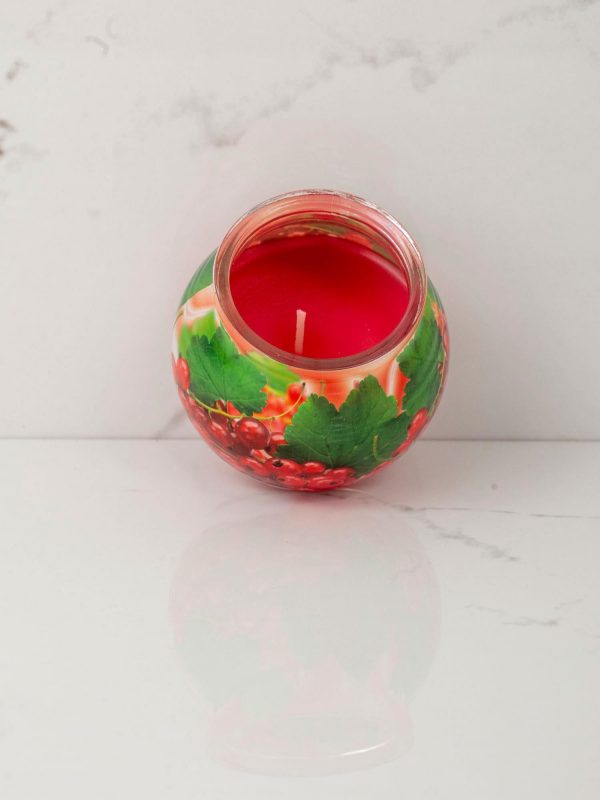 Red currant scented candle