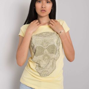 Light yellow t-shirt with Skull applique