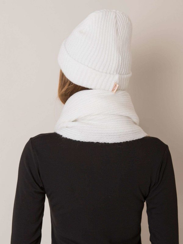 White set hat and scarf RUE PARIS