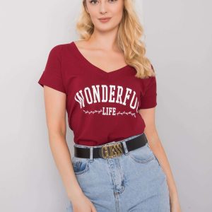 Burgundy t-shirt with inscription Leila