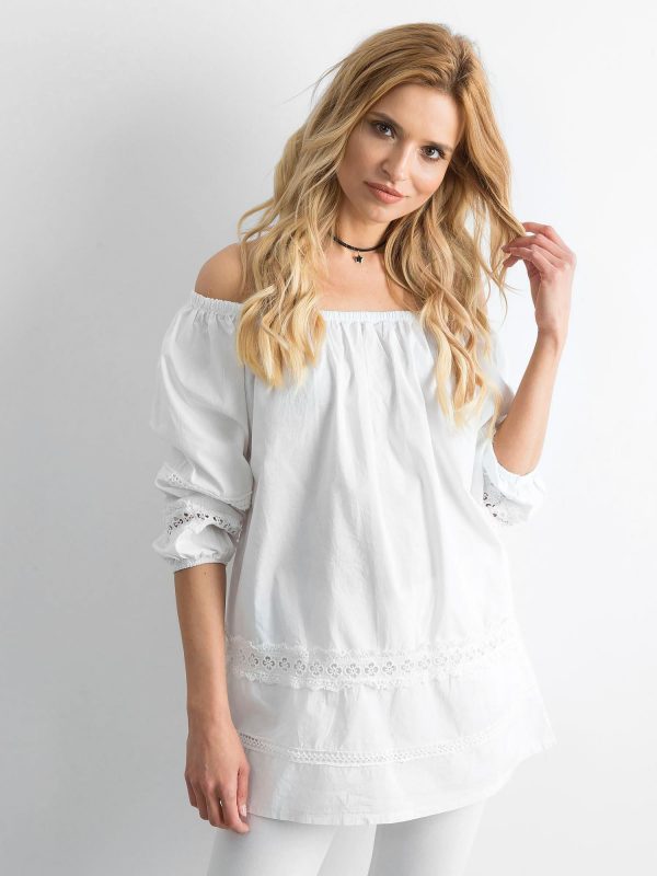 White cotton tunic with Spanish neckline