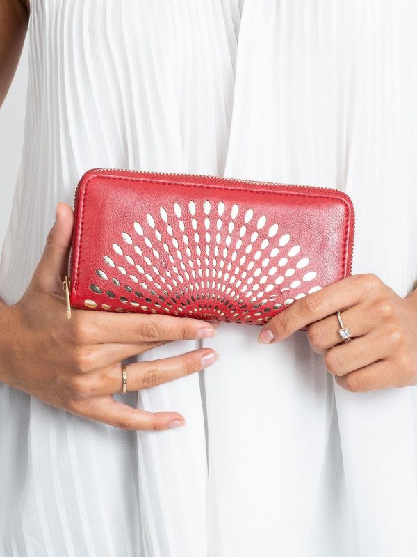 Red wallet with openwork pattern