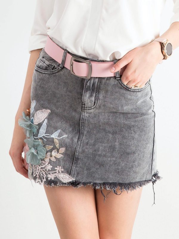 Gray denim skirt with applique