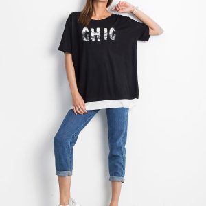 Black T-shirt Chic