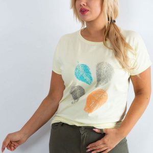 Pale yellow t-shirt plus size Moving