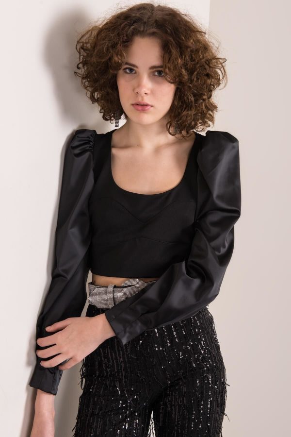 Black blouse BSL