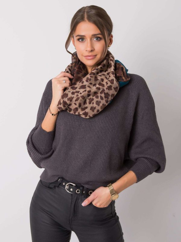 Brown scarf with patterns