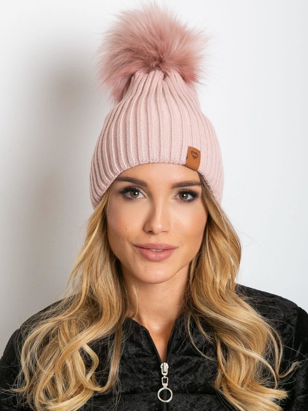 Dirty pink hat with wool