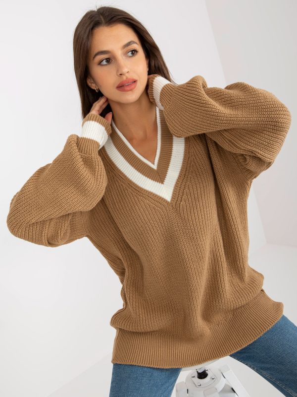 Wholesale Camel long oversized sweater with V neckline RUE PARIS