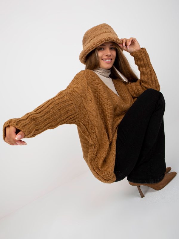 Wholesale Oversize camel V-neck sweater OCH BELLA