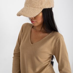 Wholesale Camel fitted classic sweater with V neckline