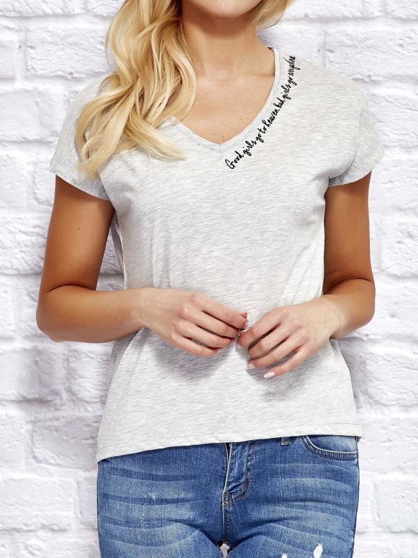 Wholesale Gray t-shirt with delicate text print