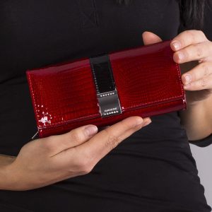 Wholesale Red oblong lacquered women's wallet