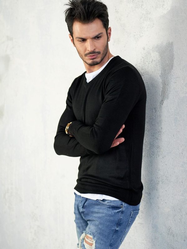 Wholesale Black V-neck men's sweater