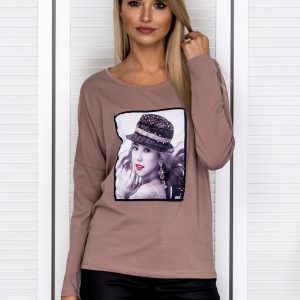 Wholesale Women's blouse with girl portrait and pearls light brown