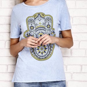 Wholesale Blue t-shirt with exotic hand print and cutout on back