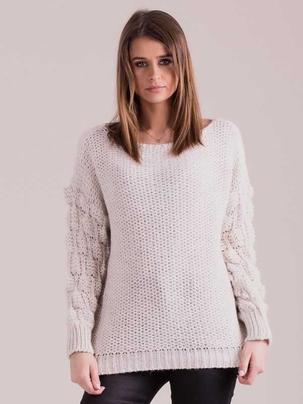 Wholesale Beige sweater with braided sleeves