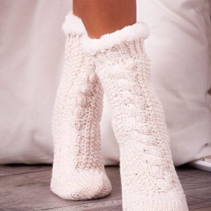 Wholesale Light pink knitted socks for the winter