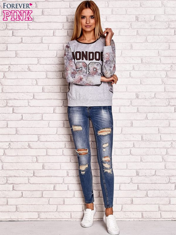 Wholesale Grey sweatshirt with floral motif and inscription LONDON 38