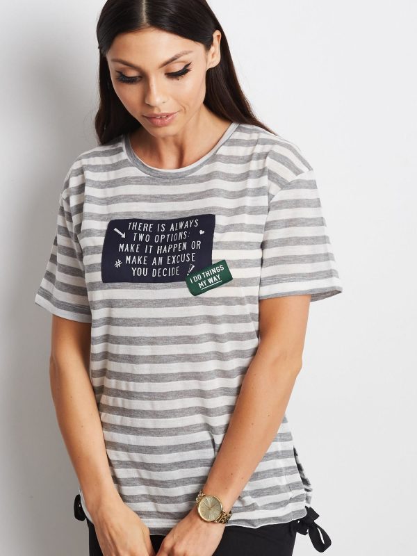 Wholesale Gray striped t-shirt with text stripe