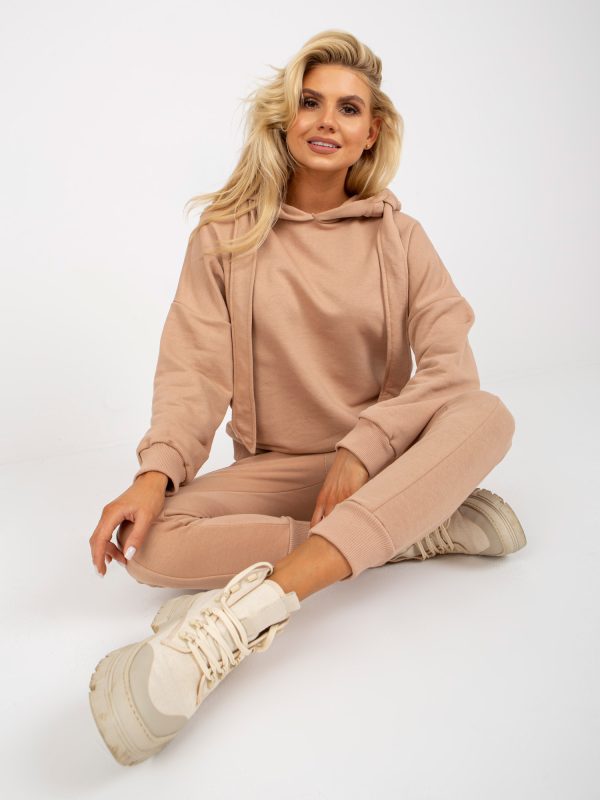 Wholesale Beige two-piece sweatsuit set with trousers