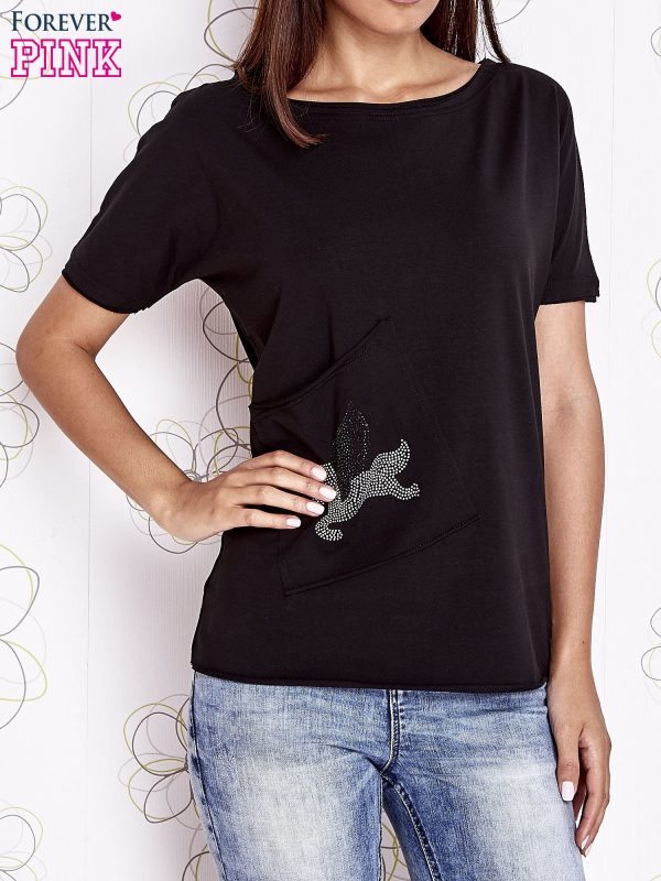 Wholesale Black t-shirt with diagonal pocket and rhinestones