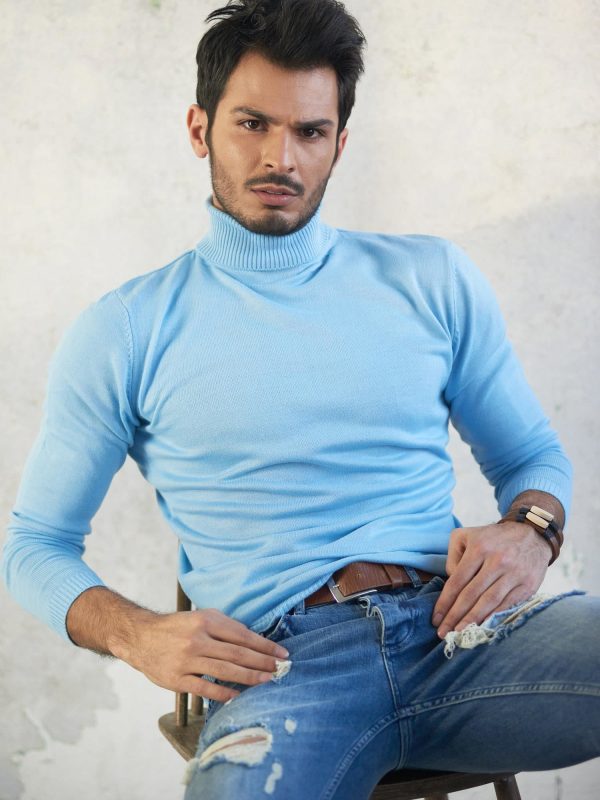 Wholesale Light Blue Men's Turtleneck Sweater